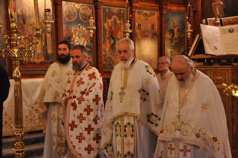 Τά ὀνομαστήρια τοῦ Σεβασμιωτάτου μας καί ἡ ἑορτή τῶν Δώδεκα Ἀποστόλων - 2020